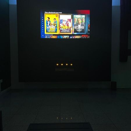 City Lounge Wellness Dison ภายนอก รูปภาพ